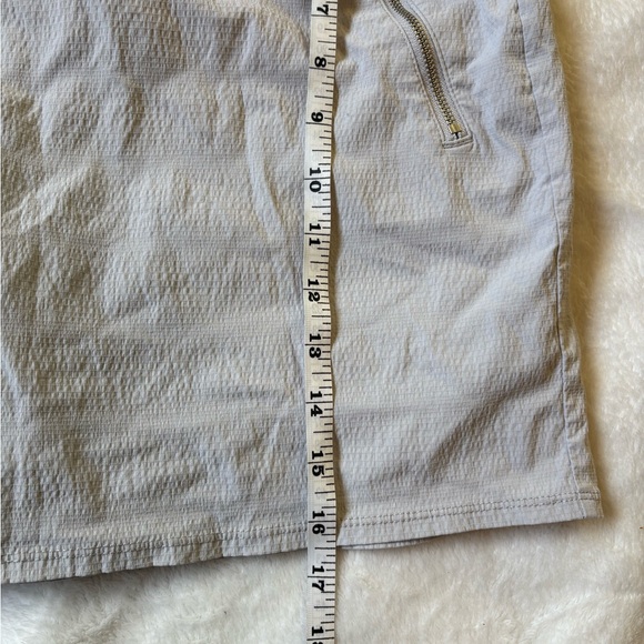 Athleta Women's 8 Skirt Trekkie
North Skort Galactic Gray Ripstop
Nylon Cargo - Picture 6 of 6